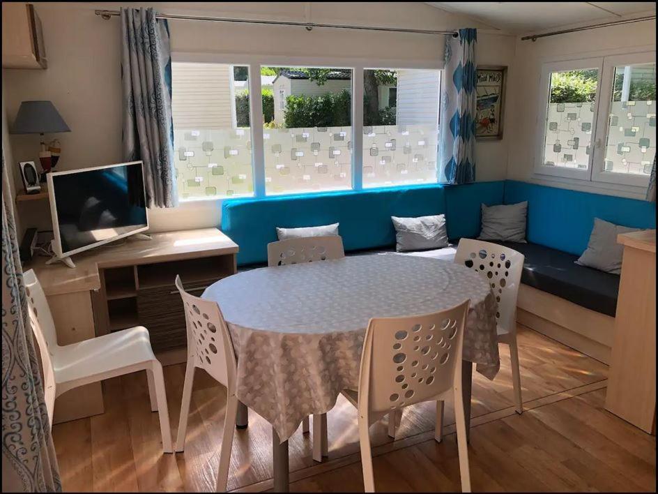 Mobilhome 4/6 Personnes Proche La Palmyre, Royan Camping *